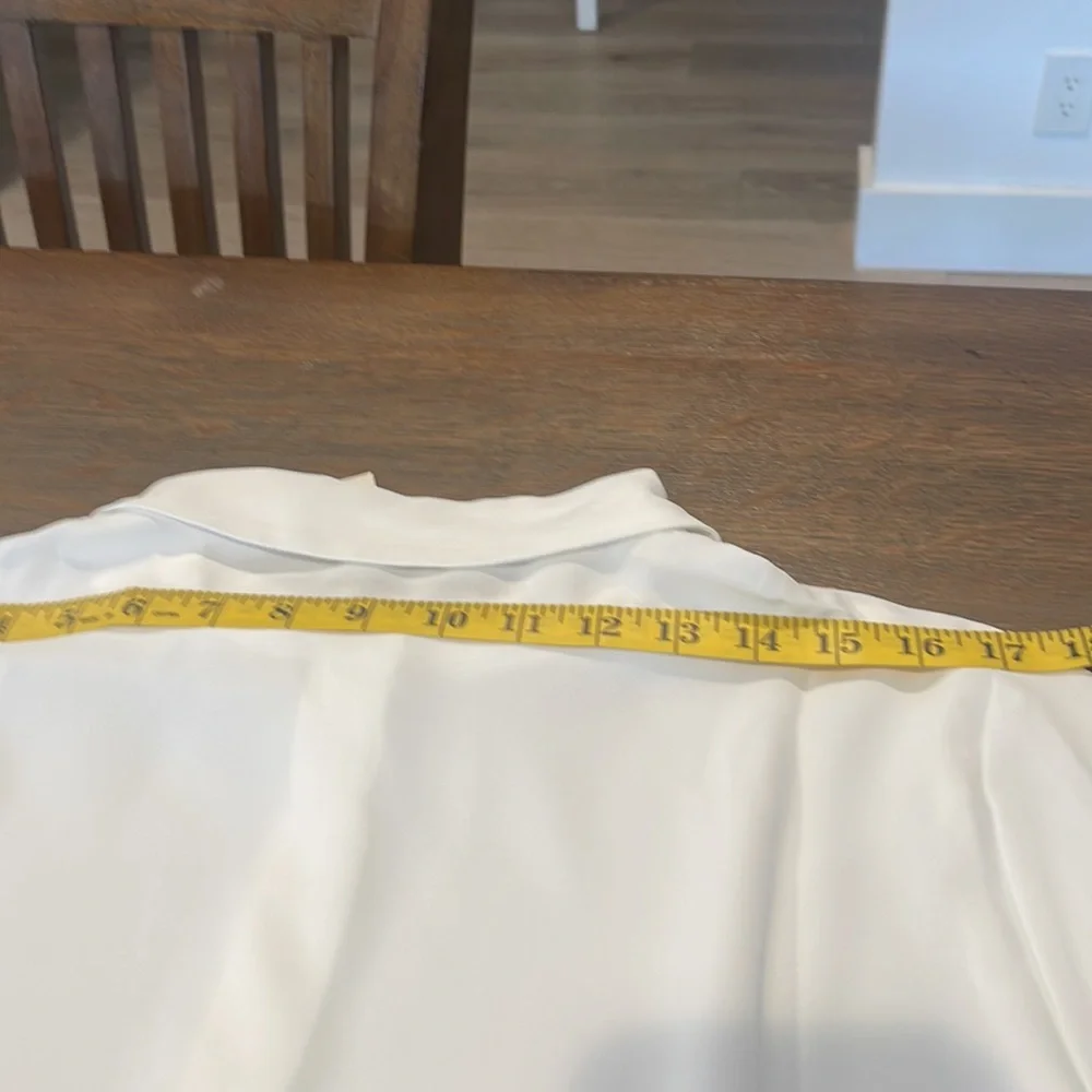 Anne Klein ruched sleeve blouse. Size 0X - Picture 7 of 9